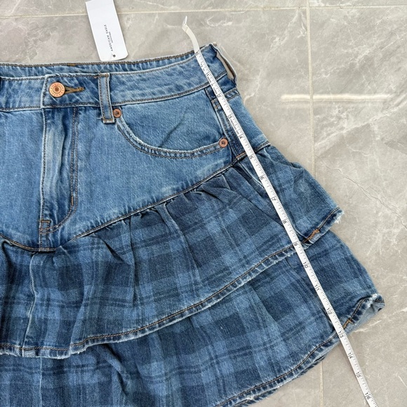 Women’s American Eagle Plaid Tiered Ruffle Denim Skirt Size 6 - Picture 15 of 16
